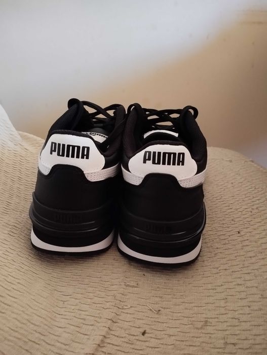 Продавам нови маратонки Puma ST Runner V4