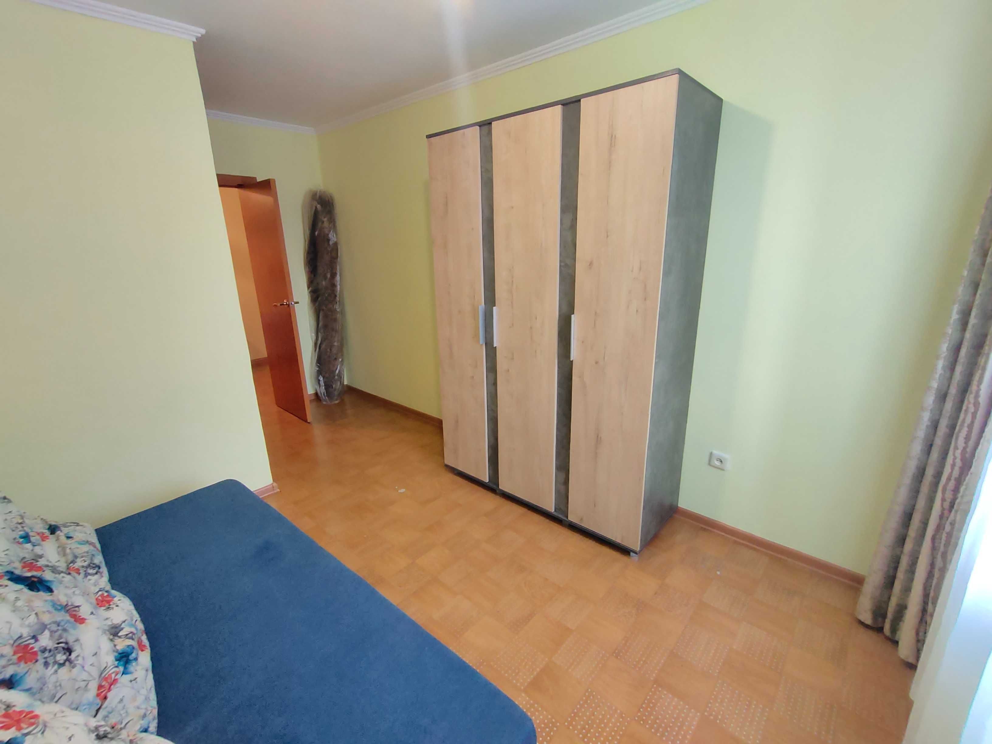 Продается 3-х ком. кв. c улучшенной кухней с мебелью по ул.Шахтеров
