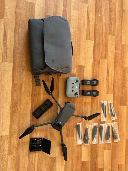 DJI Mavic Pro 3 Fly More Combo