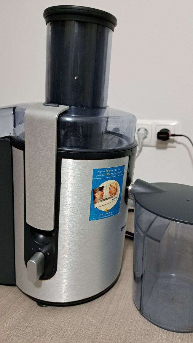 Storcător de fructe și legume Philips