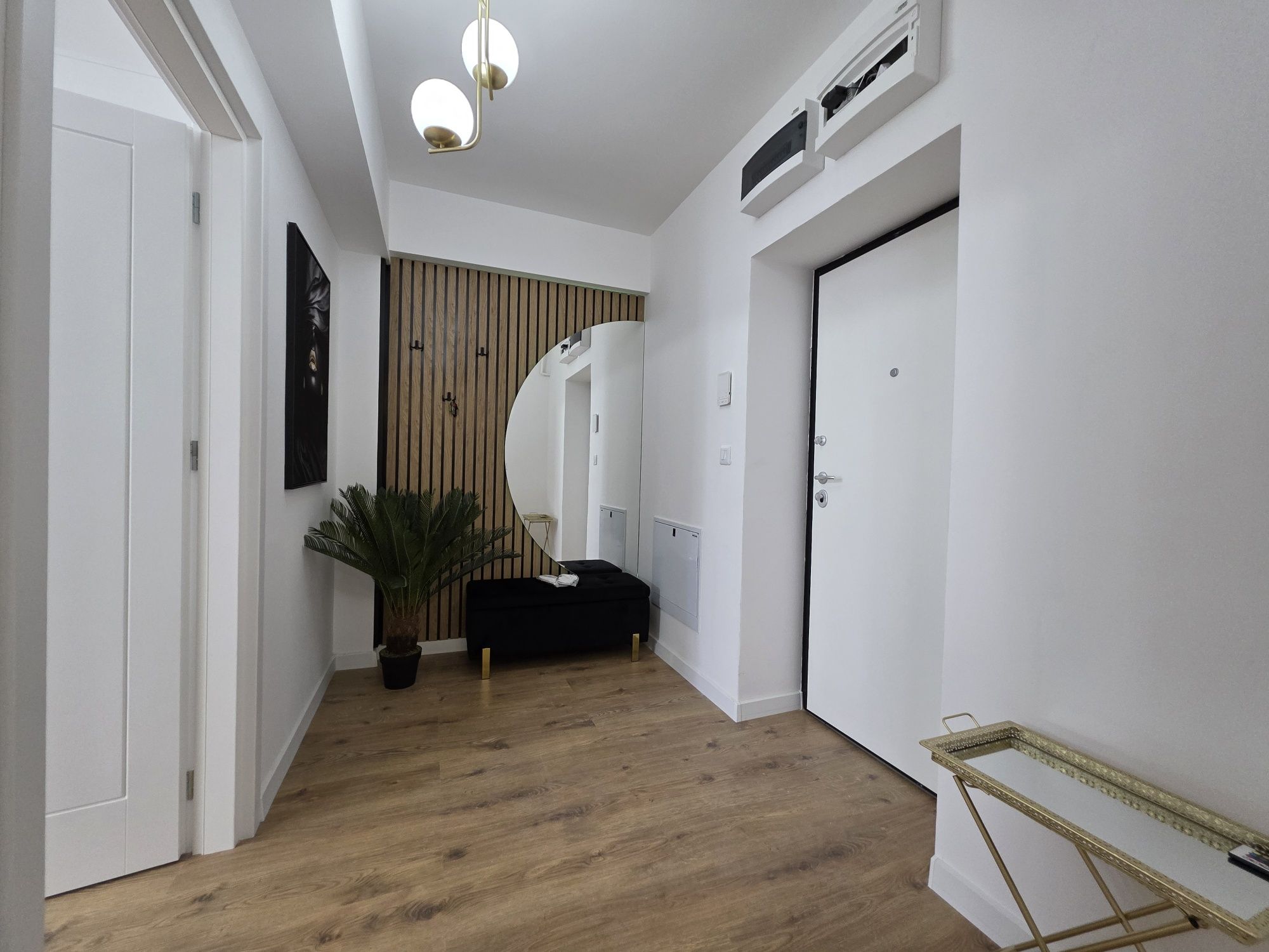 Studio de inchiriat pe termen scurt + parcare / Pipera