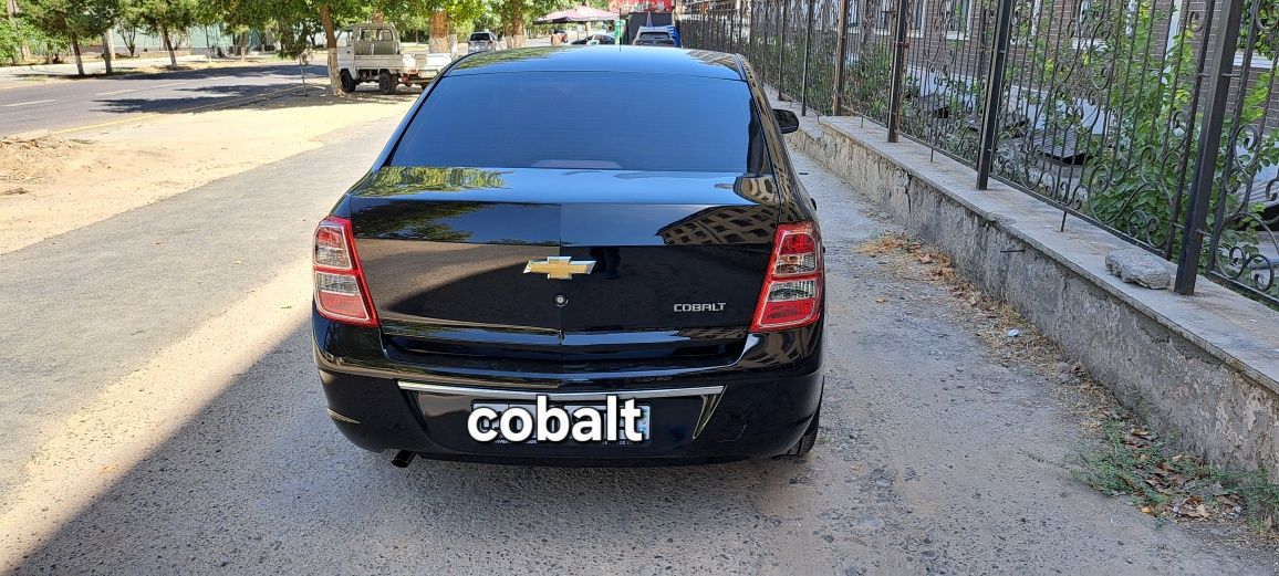 Cobalt 2025 yil  qora rang 4 pozitsiya evro