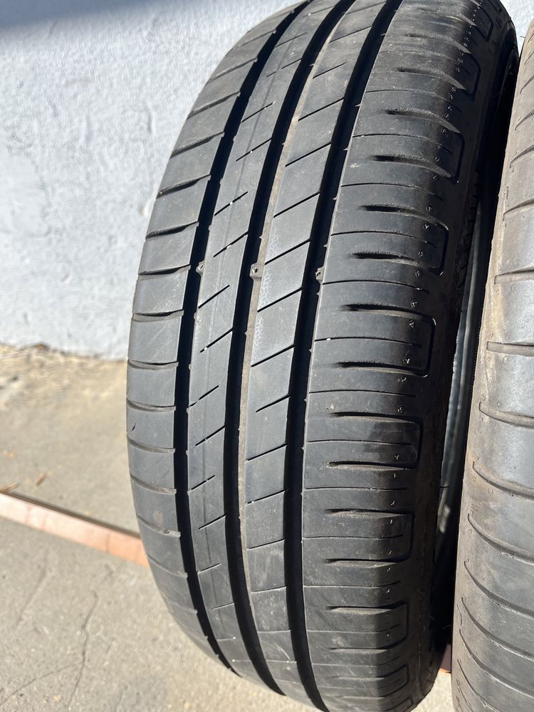 2 бр. летни гуми 185/65/15 GoodYear  5,5 mm DOT 0119