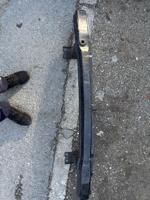 Преден капак и греда за бмв е90/91