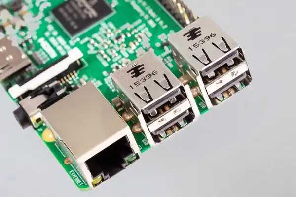 Одноплатный компьютер Raspberry Pi 3 Model B