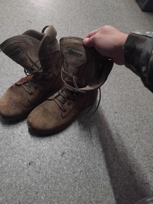 Bocanci Viper de vanzare