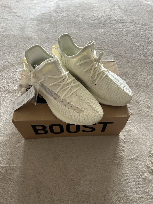 Yeezy boost 350 V2