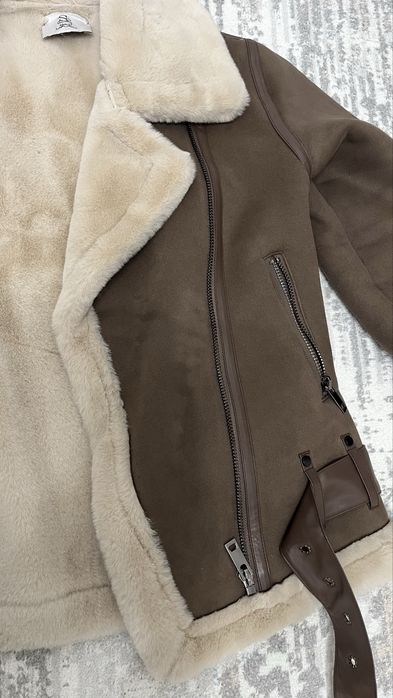 Продам дубленку зимнюю женскую