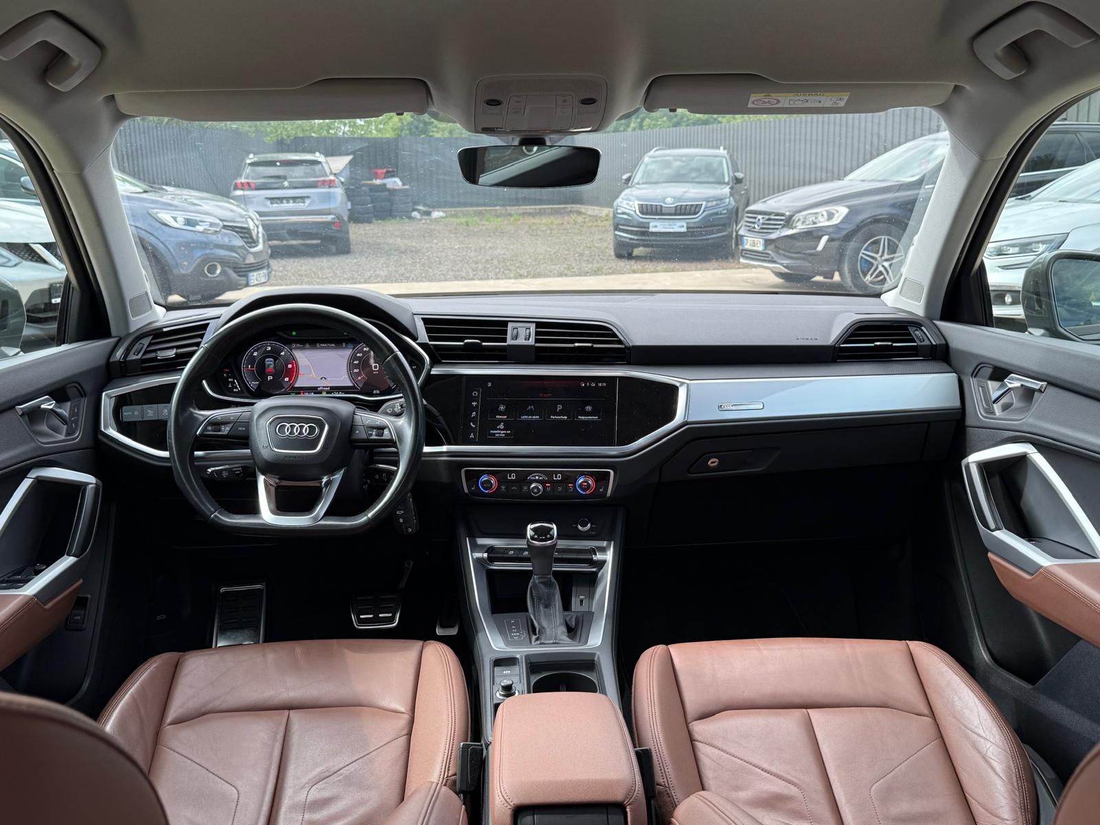Audi Q3  2.0Tdi, 150 Cp an 2019