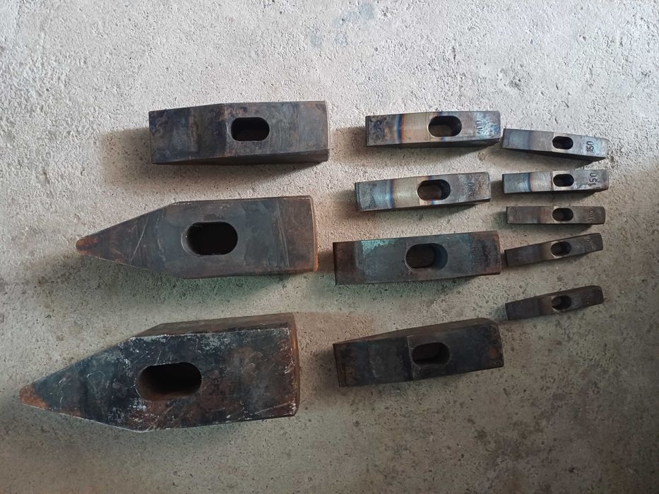 Чук.     Чукове.