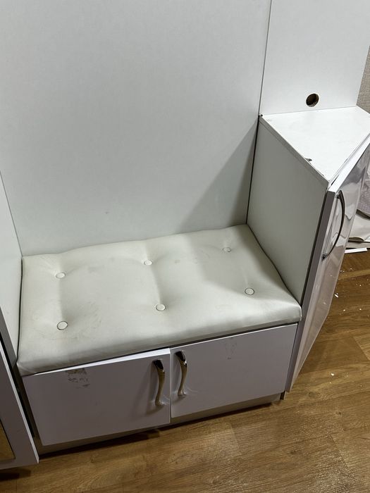 Продам прихожую