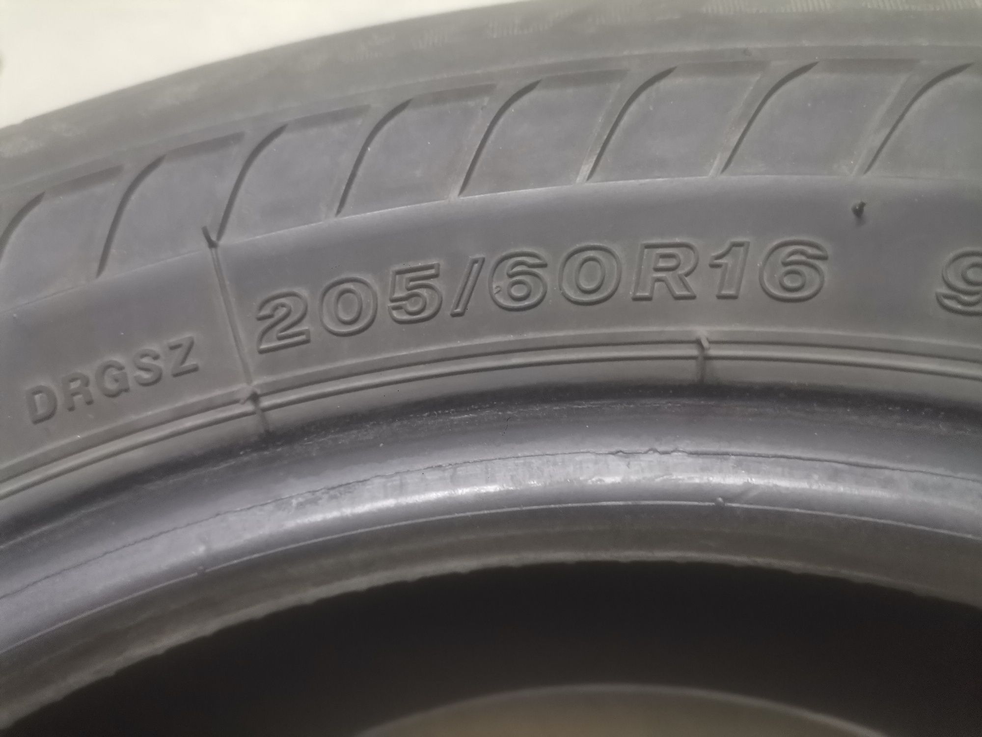 205 60 16 летни Bridgestone