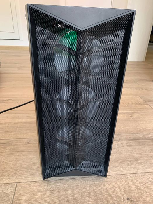 Геймърски компютър GTX 1070 + Ryzen 7+144hz монитор AOC-готов за игри