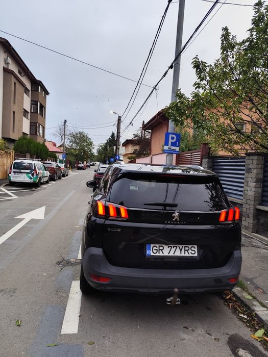 Vând Peugeot 5008 2019