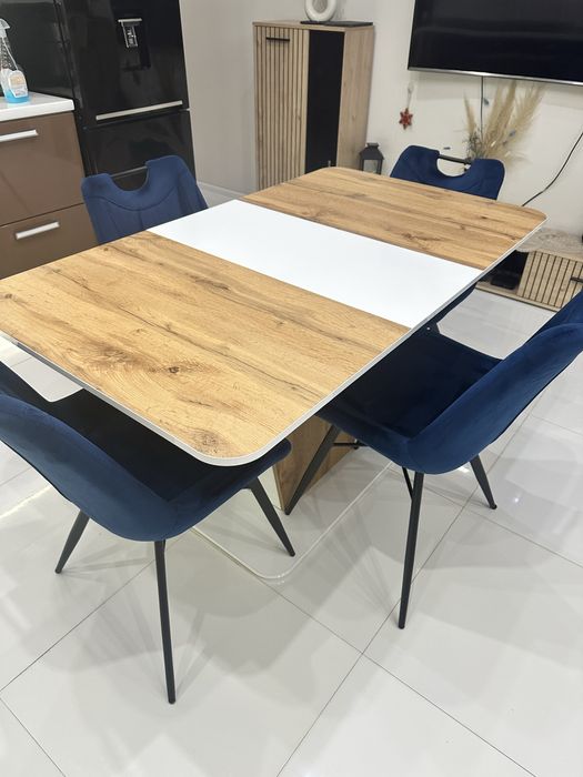 Трапезна маса