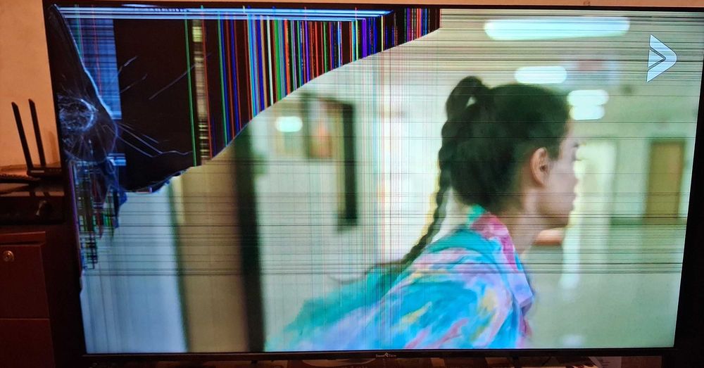 Smart Телевизор Smart Tech 55inch - За части