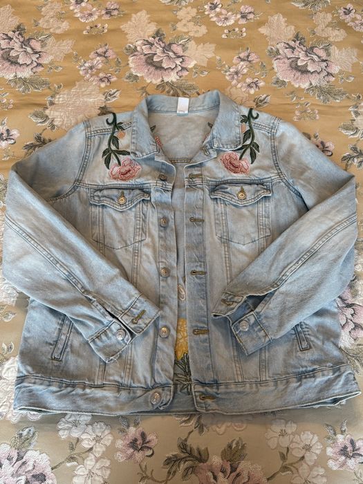 Продам женскую одежду