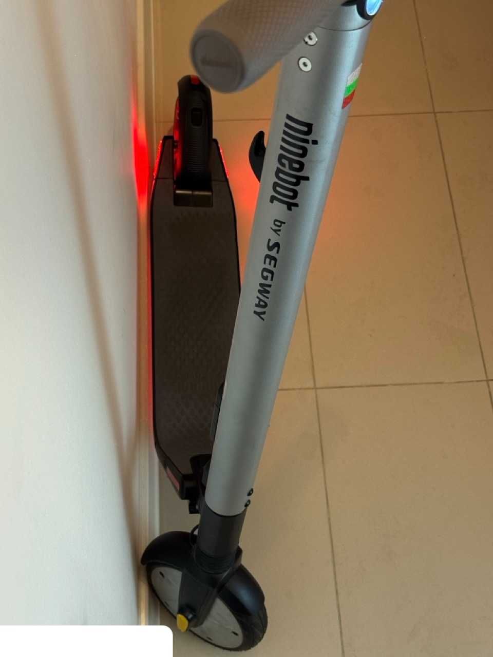 Тротинетка Ninebot Kickscooter ES2