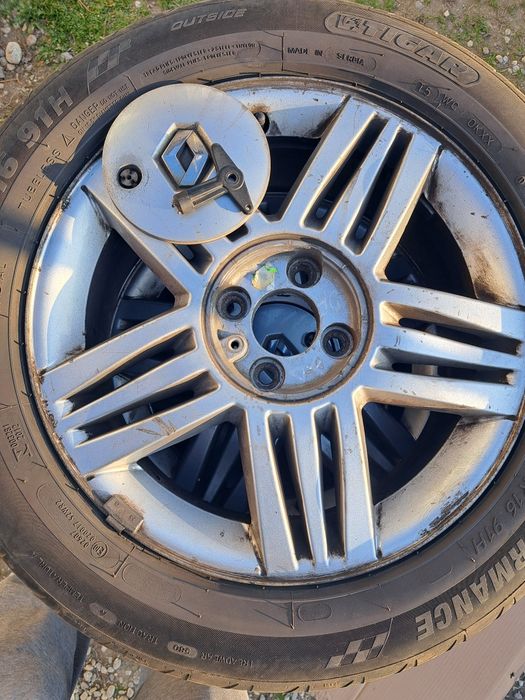 Jante aliaj cu cauciucuri vară 205/55/R16 renault