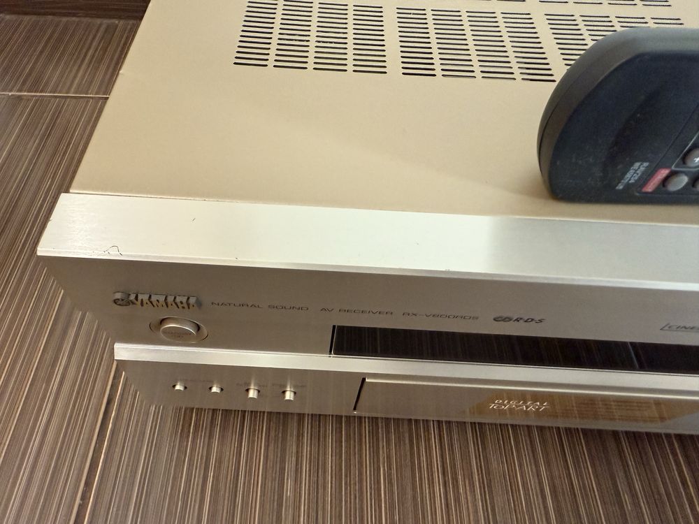 Yamaha RX-V800rds