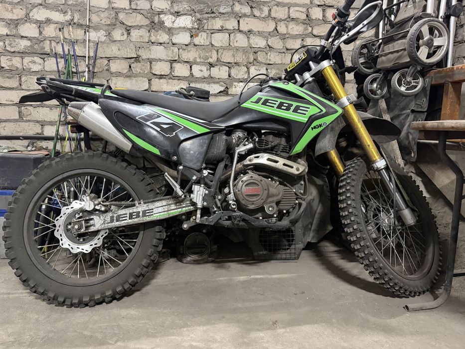 Продам эндуро 250 кубов с документами