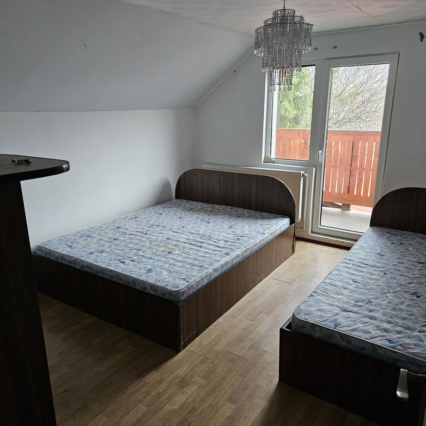 Inchiriez casa zona Tocile/Cisnadie 8 km de centrul sibiului, 6 camere