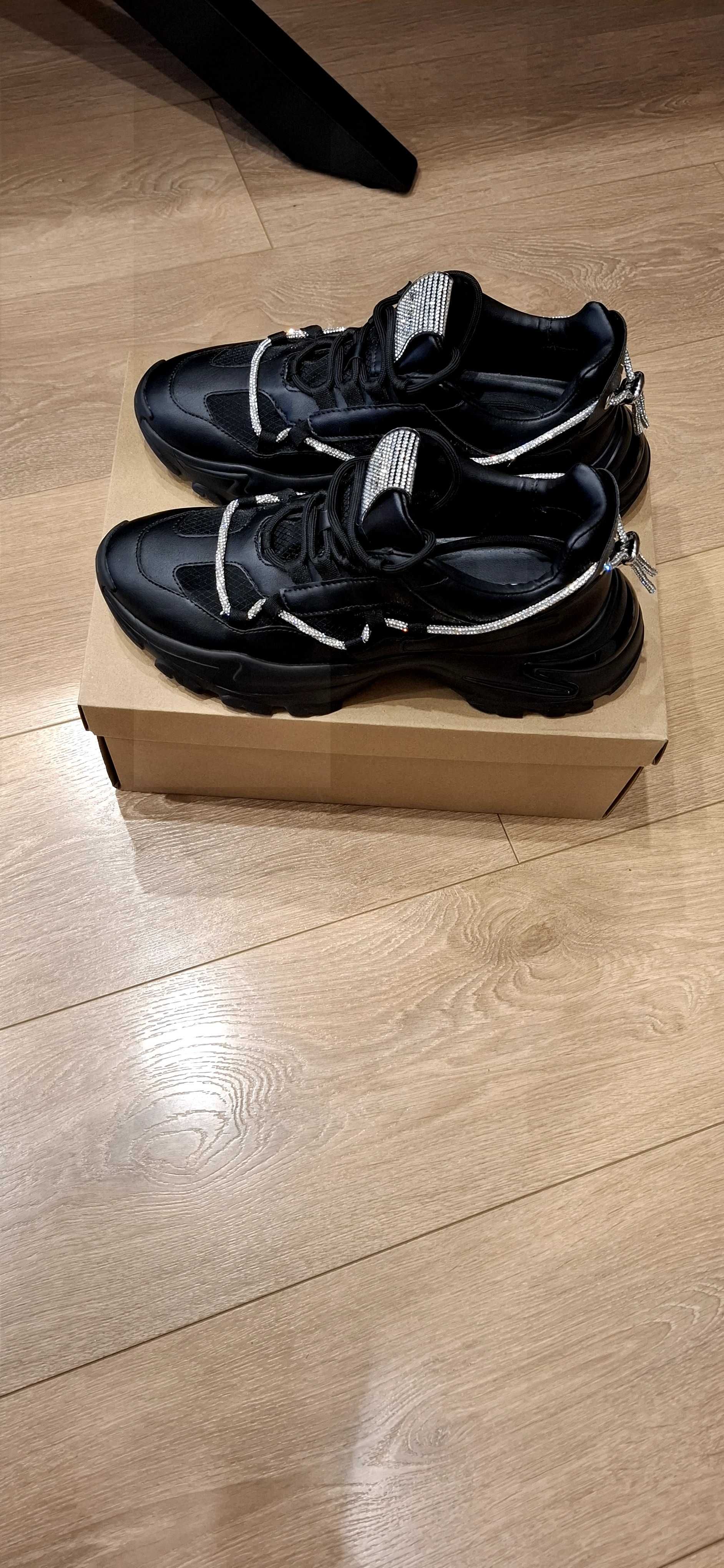 Steve madden сникърси Miracles 41