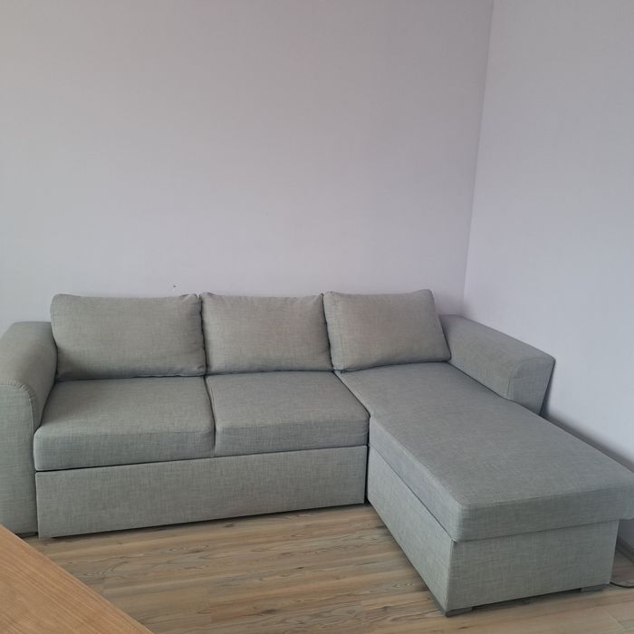 Разтегателен ъглов диван