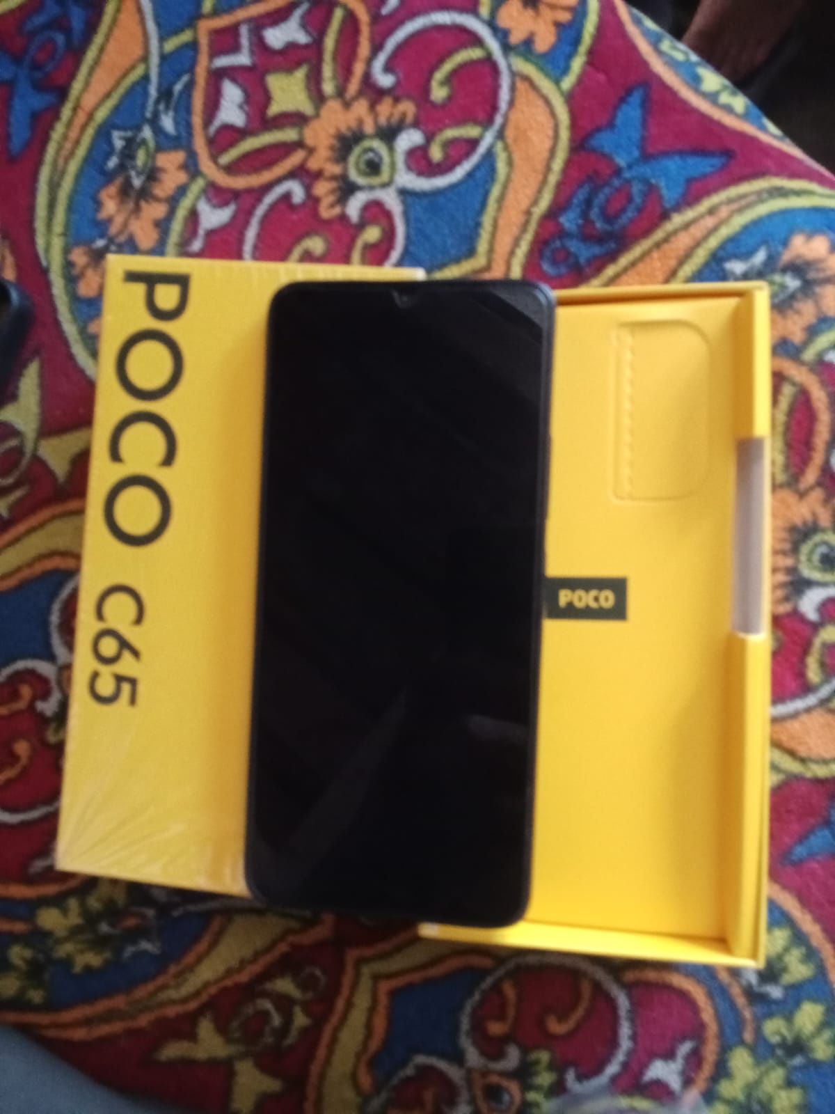 POCO C65 память 256
