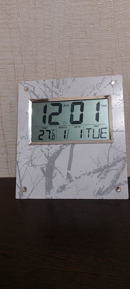 Часы электронные
