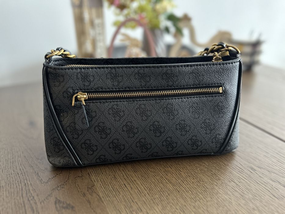 Дамска Чанта Guess
