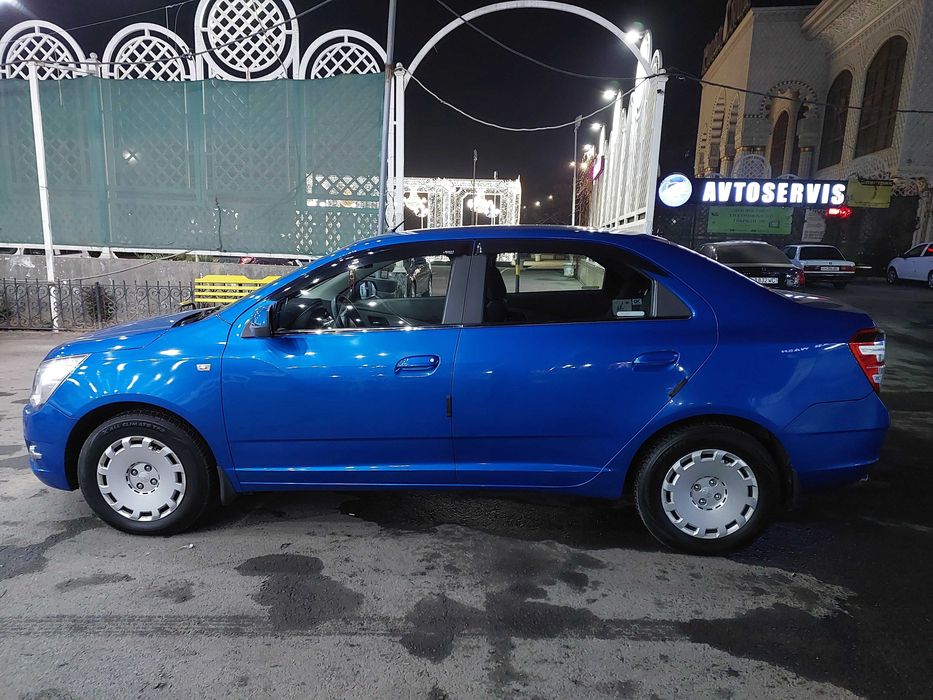 Продам автомобиль Шевроле Кобальт