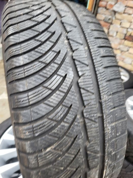 2 бр 245/45/18 Michelin