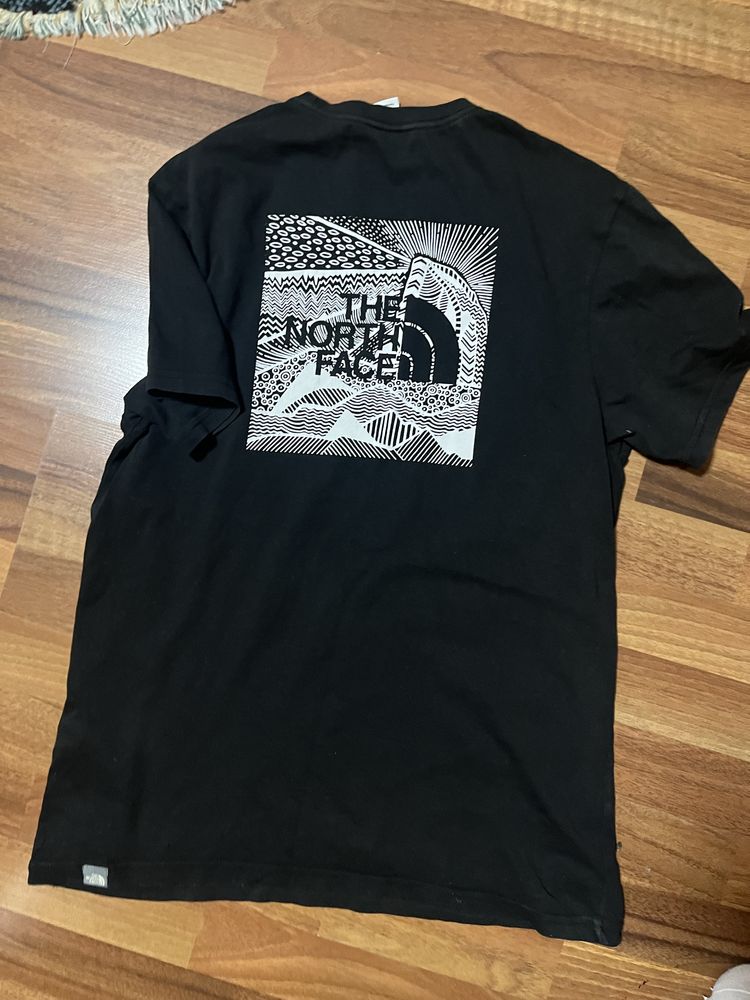 Tricou The North Face M