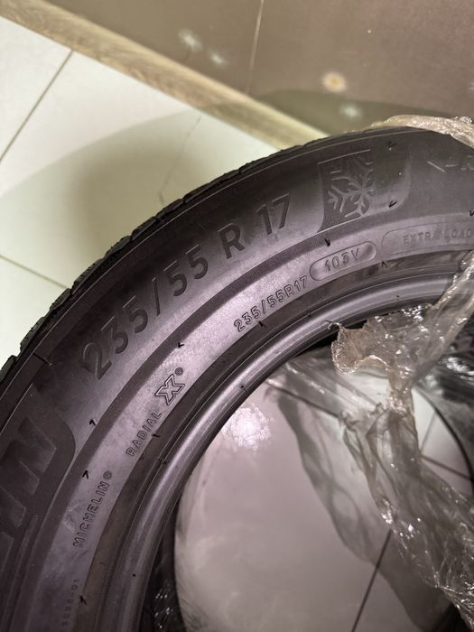Продается зимние шины michelin  235/55/17 ездили один сезон проехали