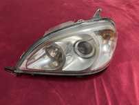 Оригинален фар за Мерцедес Ml W163. Mercedes. От 1998/2005 година.
