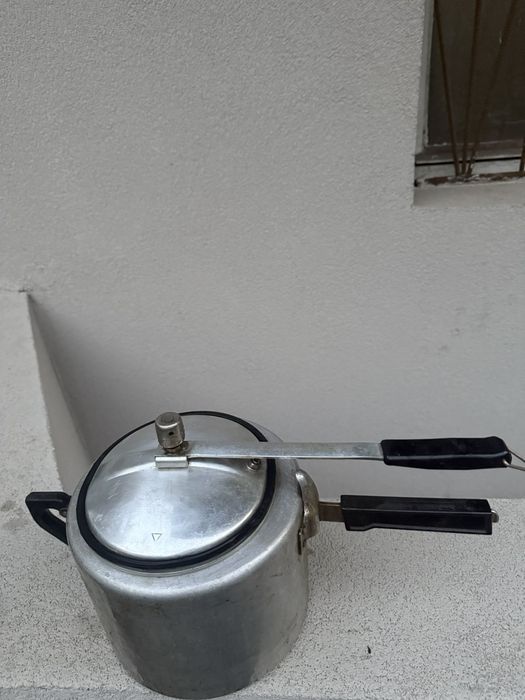 Тенджера под налягане.