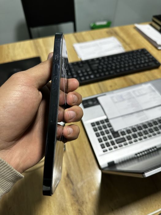 Iphone 12 pro maxs 128 yomkst 84