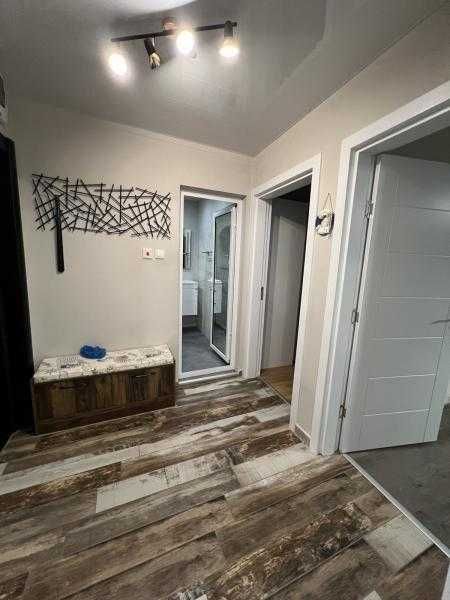 Просторен двустаен апартамент в Лазур!