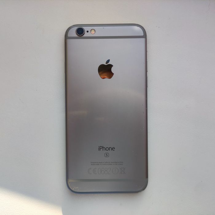 Apple iPhone 6S 64GB
