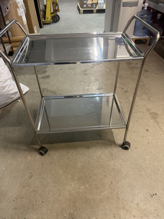 Masa de inox pe roti . Pentru gratar
