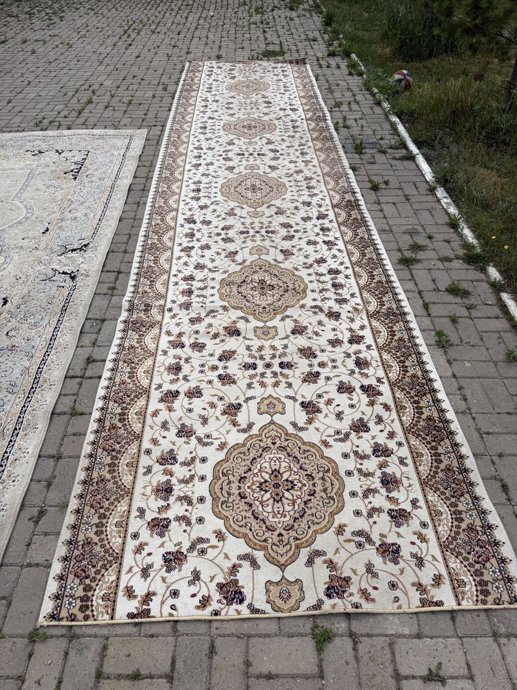 Продам ковровую дорожку