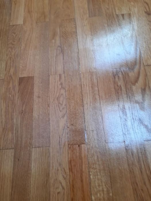 Șlefuirea parchetului mai ieftina decât inlocuiirea