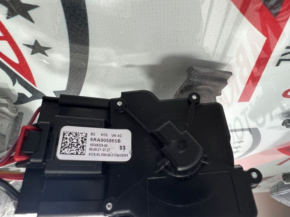 Contact/Butuc + Cheie Vw Polo 6R 6C Seat Vw Up Vw Golf