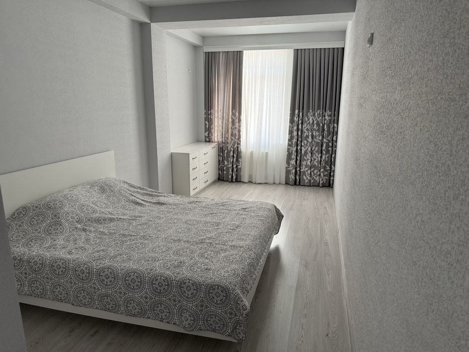 Продается новая большая квартира в новостройке в отличном месте