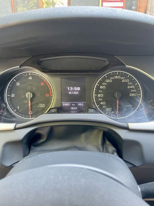 Audi A4 2010  2.0Tdi 143cp tip CAGA