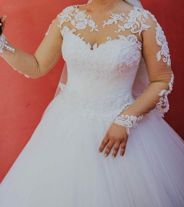 Rochie de mireasa tip printesa