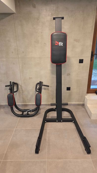 Фитнес уред / станция за набиране и кофички