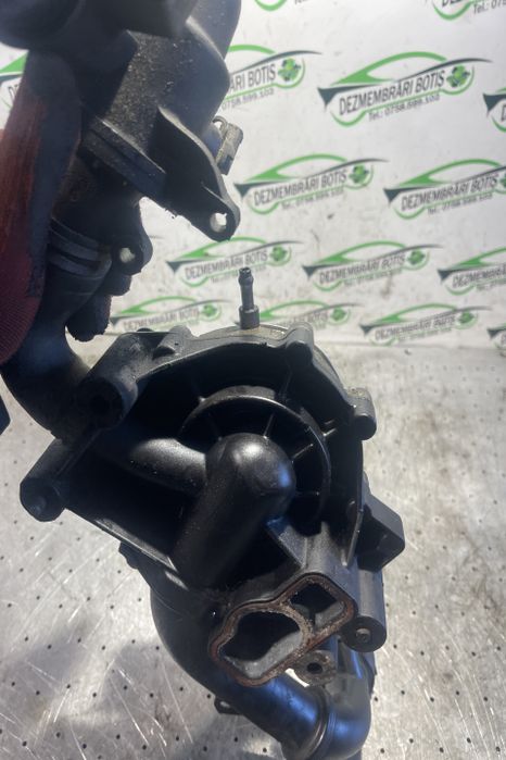 Pompa apa A 651 200 63 01 Mercedes-Benz C-Class W204/S204