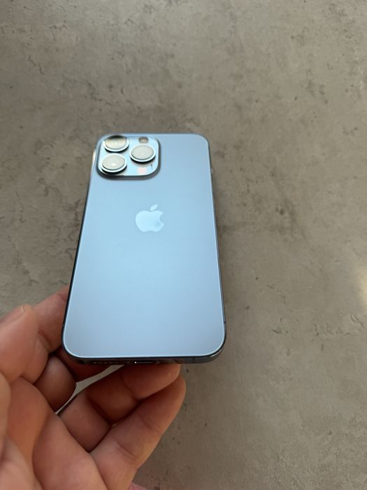 Iphone 13 pro 256 gb с батерия 80%